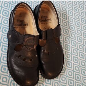 Finn Comfort Maryjane’s